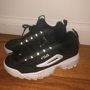 Black FILA Disruptors 2 premium sneaker